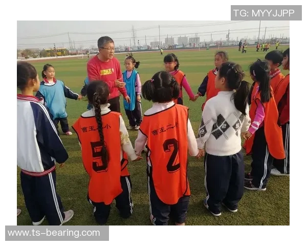 全球足球明星花名册揭晓各国球员风采与成就全解析