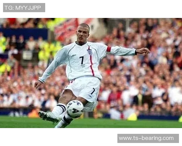 揭开神秘面纱不能说的足球明星背后的故事与传奇人生